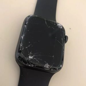 Apple Watch series 4 (Can Be Repaired)